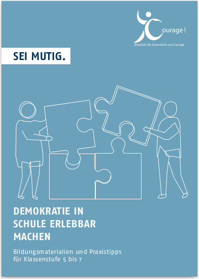 Beitragsbild zu einer Handreichung mit dem Titel Demokratie in Schule erlebbar machen. Zu sehen ist eine Grafik, auf der zwei Personen ein menschengroßes Puzzle zusammenfuegen.