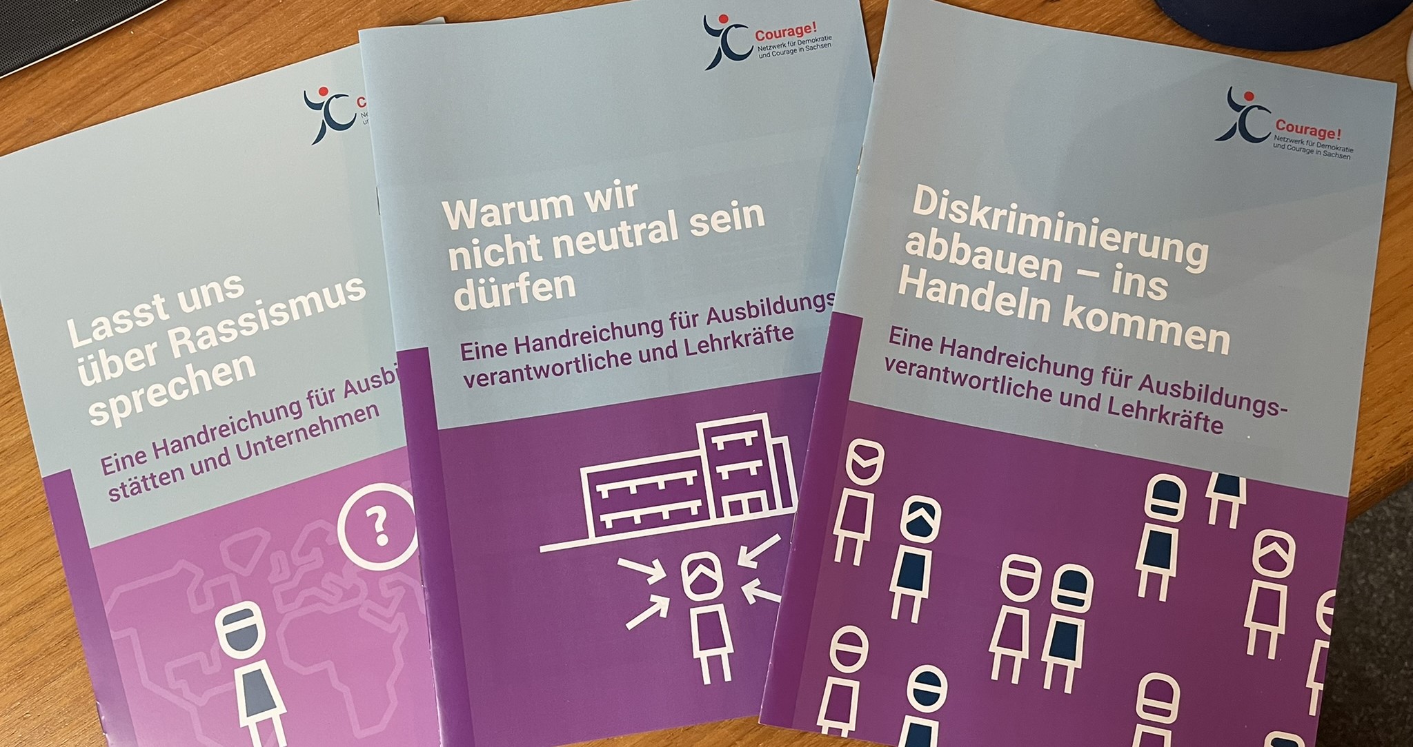 Neue Reihe Handreichungen für Ausbildungsverantwortliche und Lehrkräfte